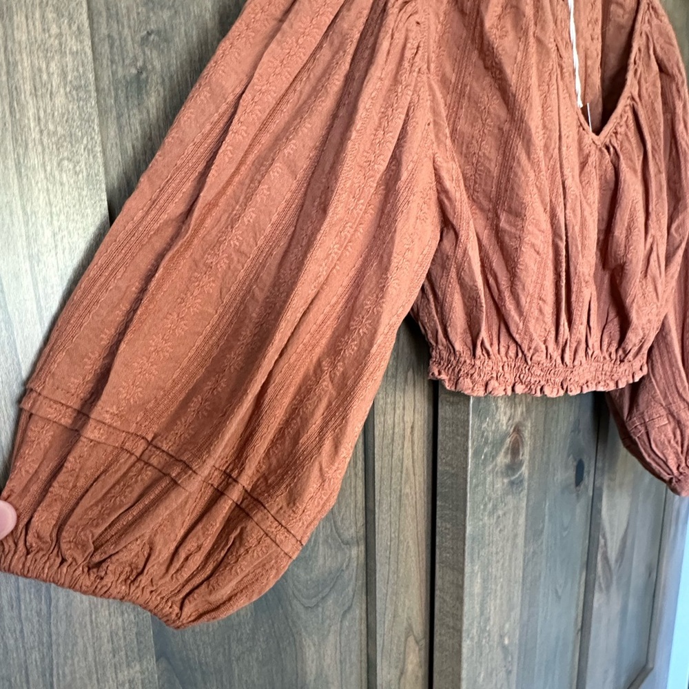 NWT Women’s Universal Thread Cropped Top - Picture 6 of 9